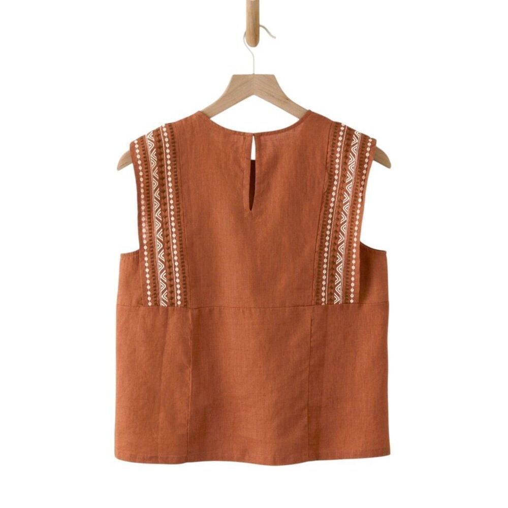 Garnet hill Magnolia Linen Top embroidered relaxed boxy fit large - Picture 4 of 12